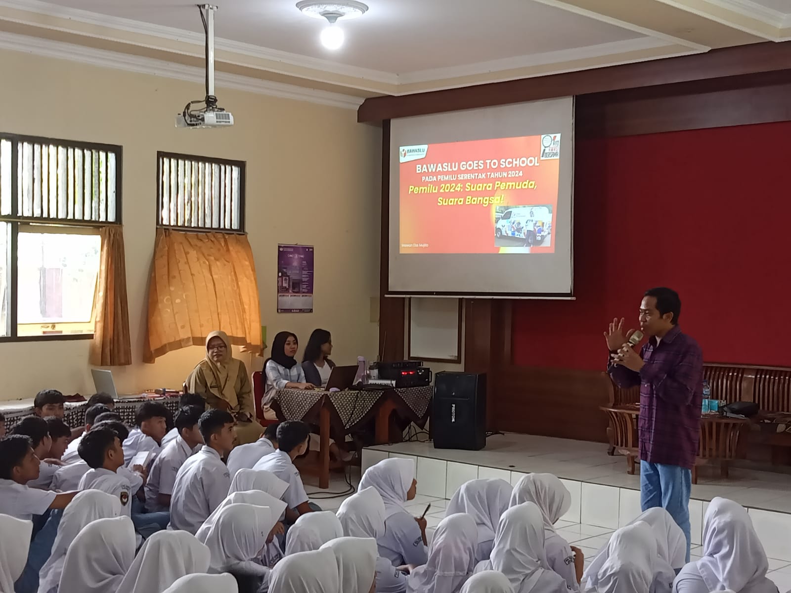 Bawaslu Goes To School: Pemilu 2024, Suara Pemuda, Suara Bangsa!