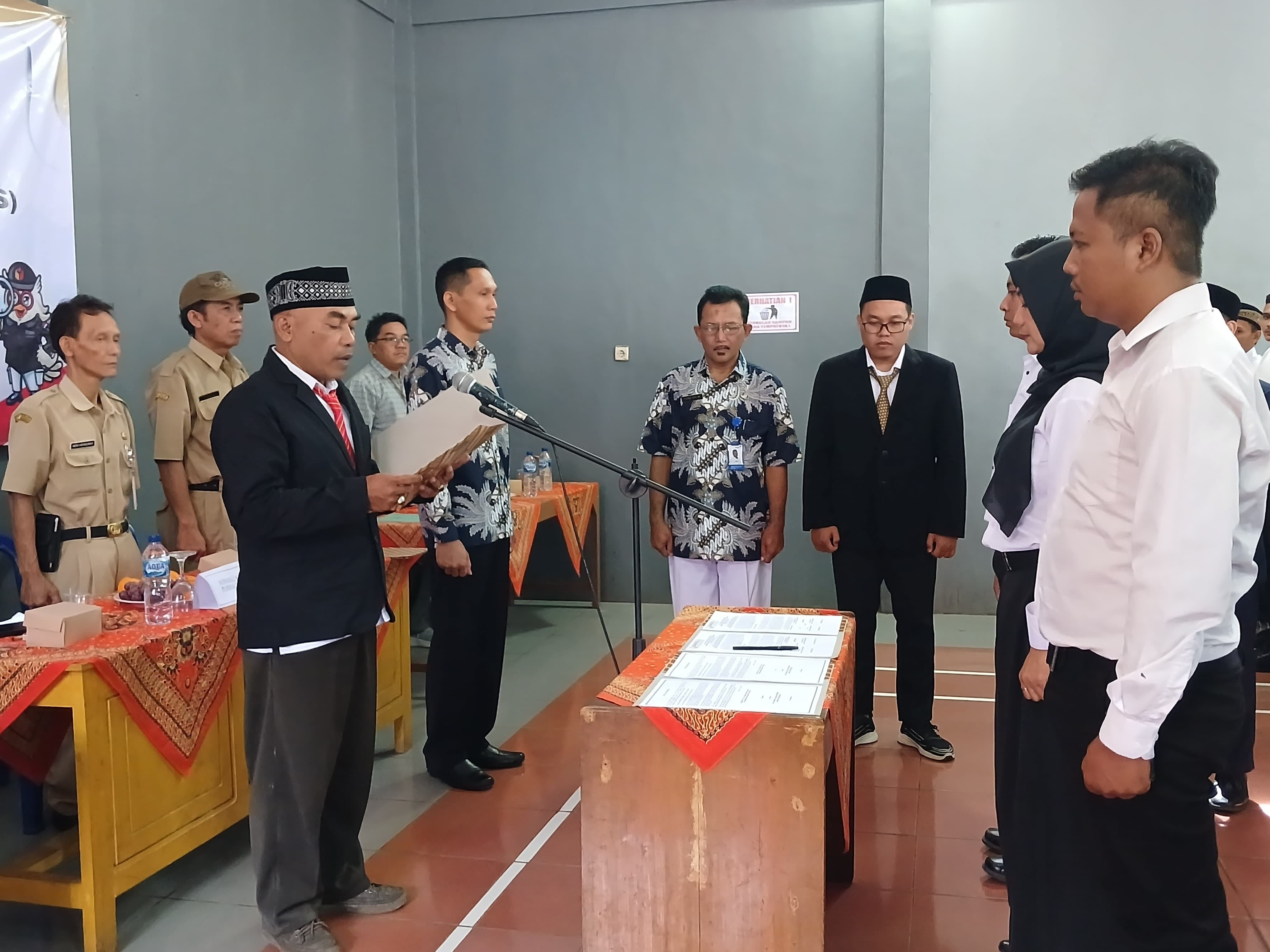 231 PTPS  Kecamatan Mrebet Dilantik: Menuju Pemilu Serentak 2024 yang Adil dan Terpercaya