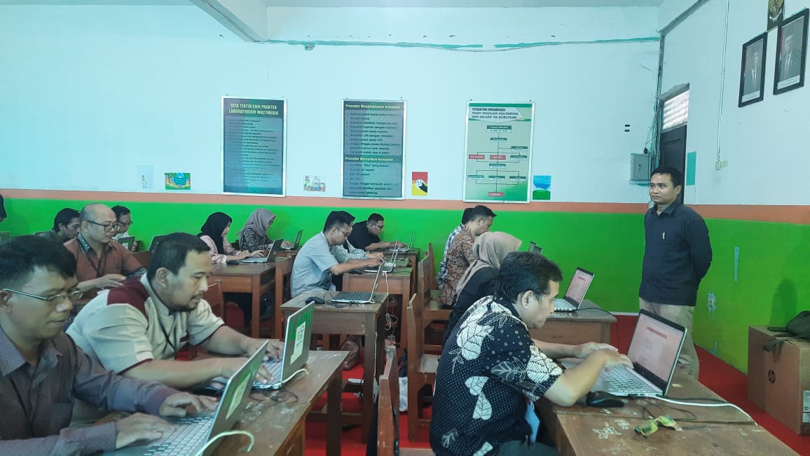 Bentuk Badan Adhoc Pilkada 2024, Bawaslu Purbalingga Laksanakan Evaluasi Kinerja Panwaslucam Existing