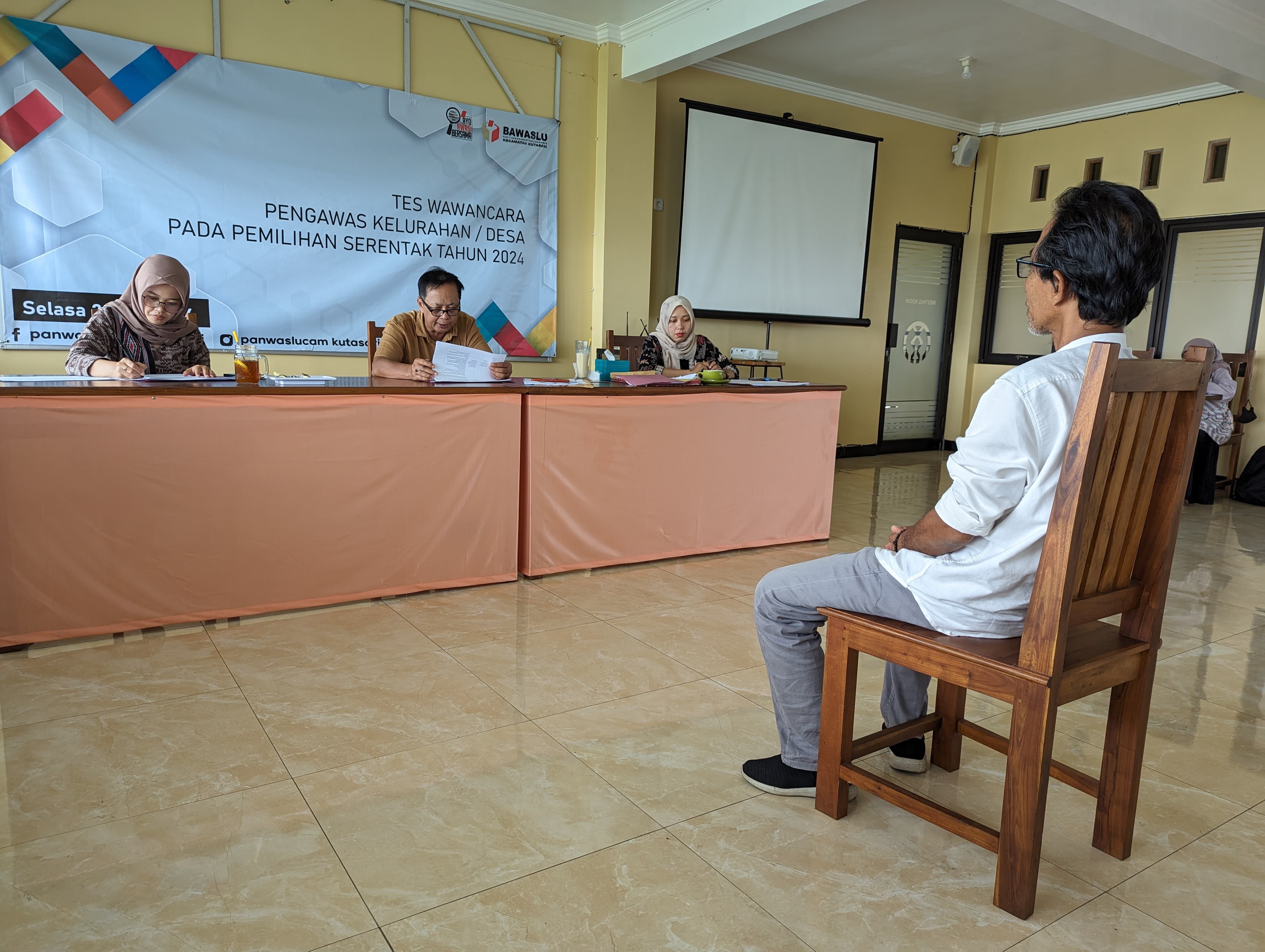 Panwaslu Kecamatan Kutasari Gelar Tes Wawancara Calon Pengawas Kelurahan/Desa
