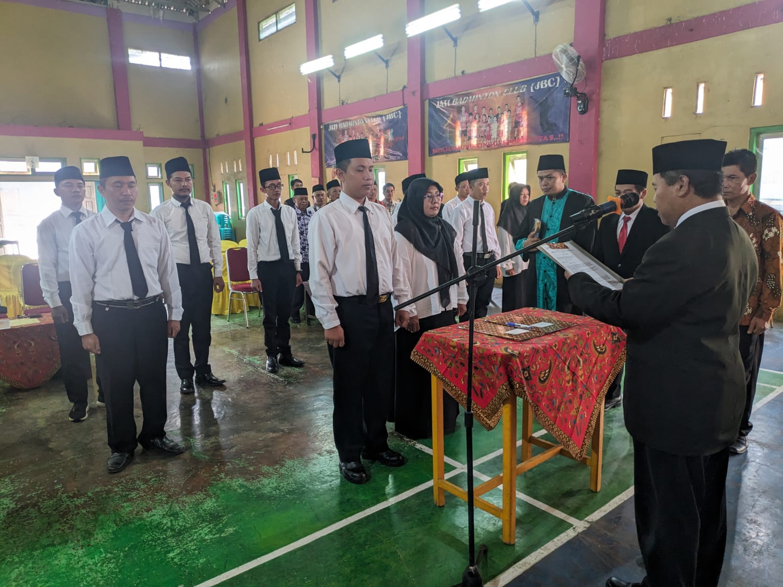 Panwaslucam Bukateja Lantik 14 Panwaslu Desa Pilkada 2024