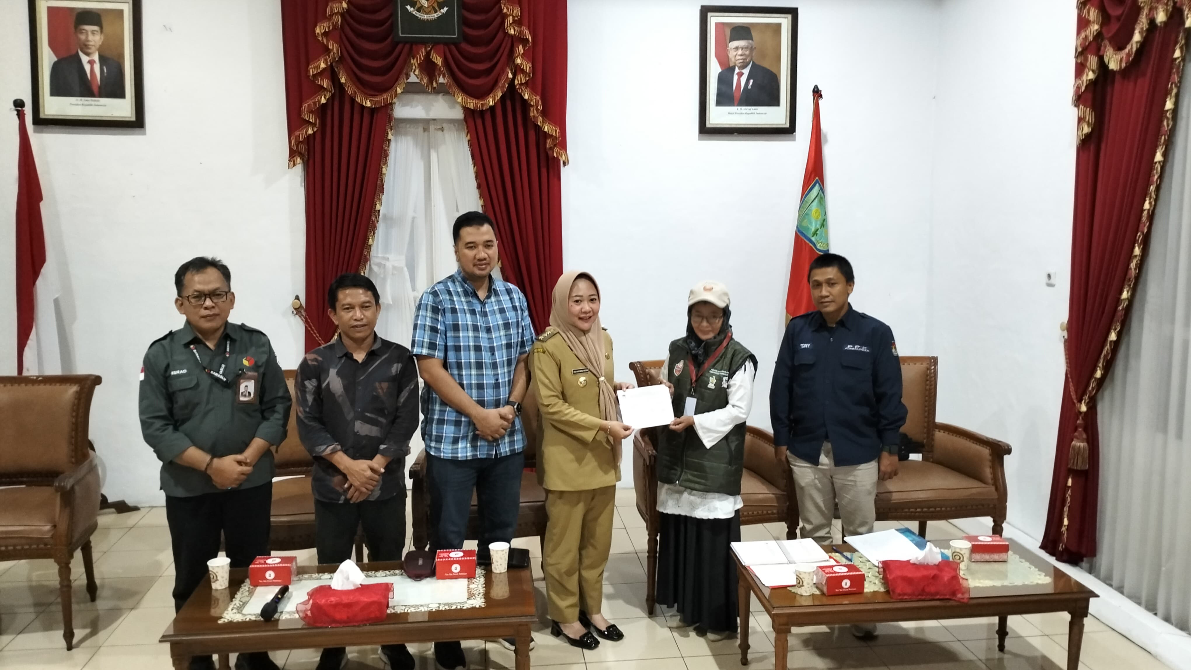 Hari Perdana Coklit, Ketua dan Anggota Bawaslu Purbalingga Awasi Langsung Coklit Tokoh Kabupaten