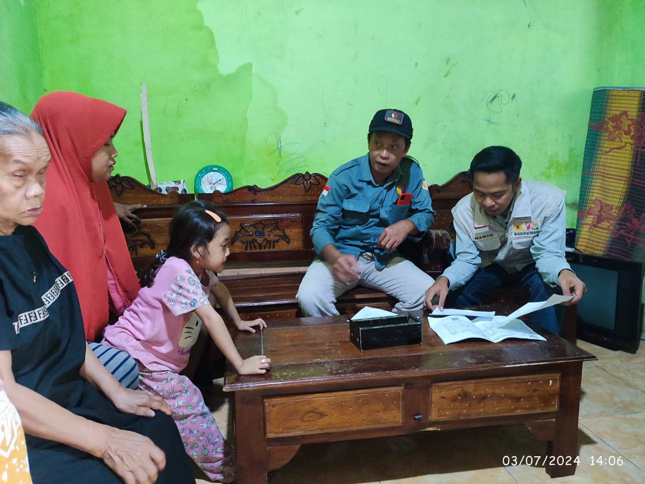 Panwaslu Kecamatan Kutasari Gelar Patroli Kawal Hak Pilih di Desa Karangjengkol