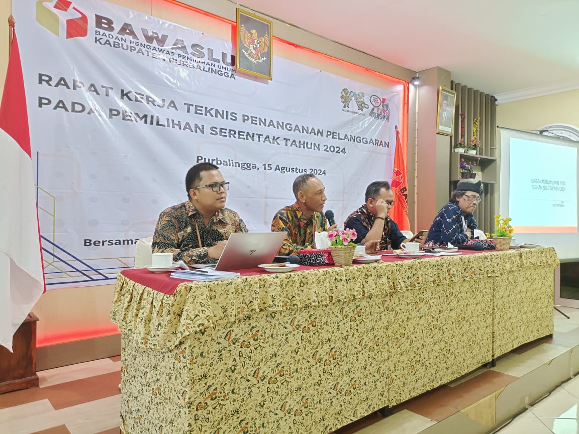 Jelang Pendaftaran Calon Kepala Daerah, Bawaslu Berikan Rakernis Penanganan Pelanggaran Bagi Panwaslucam