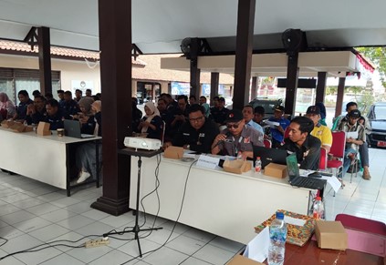 Panwaslu Kecamatan Kalimanah Awasi Pleno Rekapitulasi Daftar Pemilih Hasil Pemutakhiran