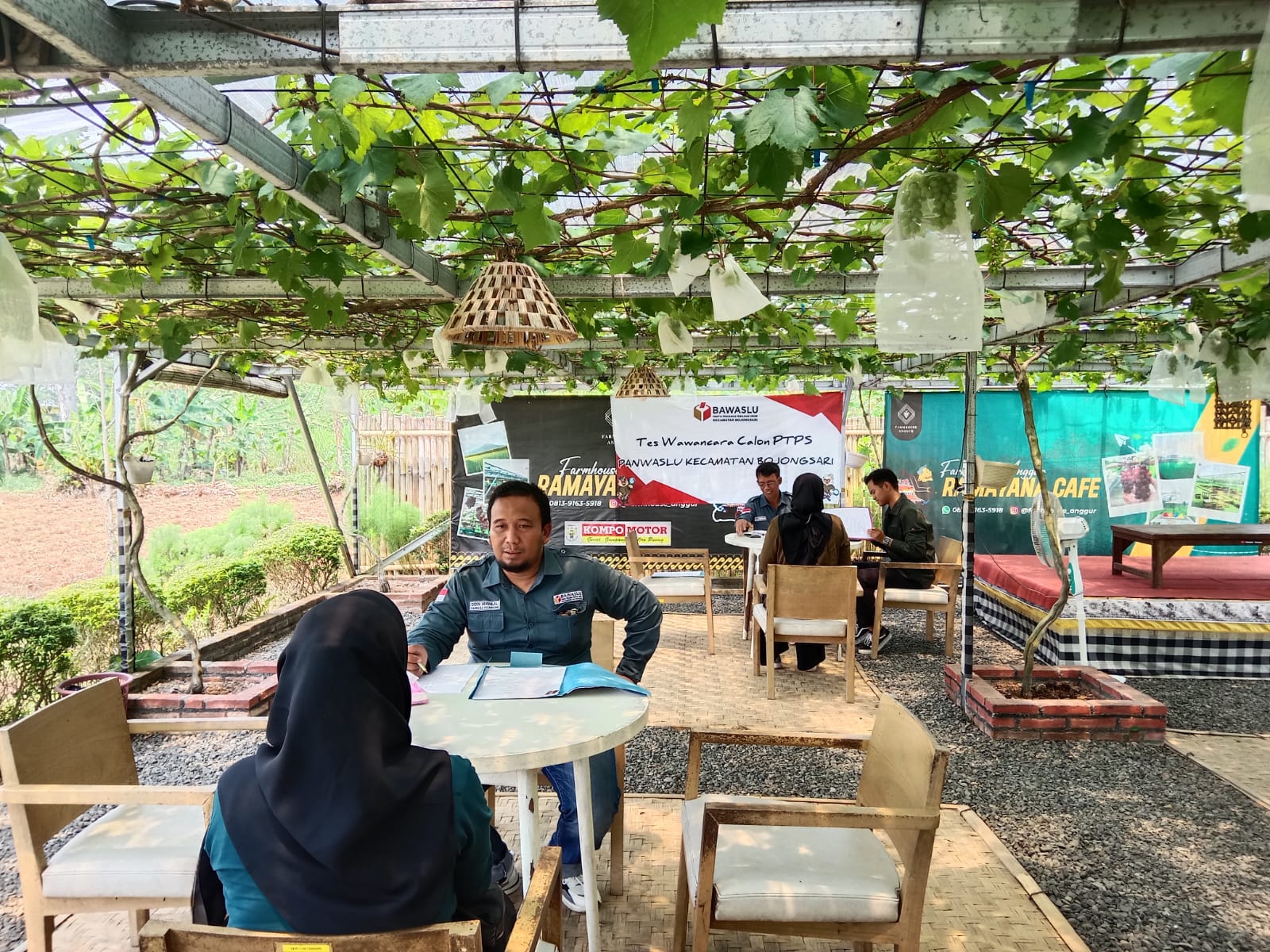 Panwaslu Kecamatan Bojongsari Tuntaskan Tes Wawancara Calon PTPS Hari Ini