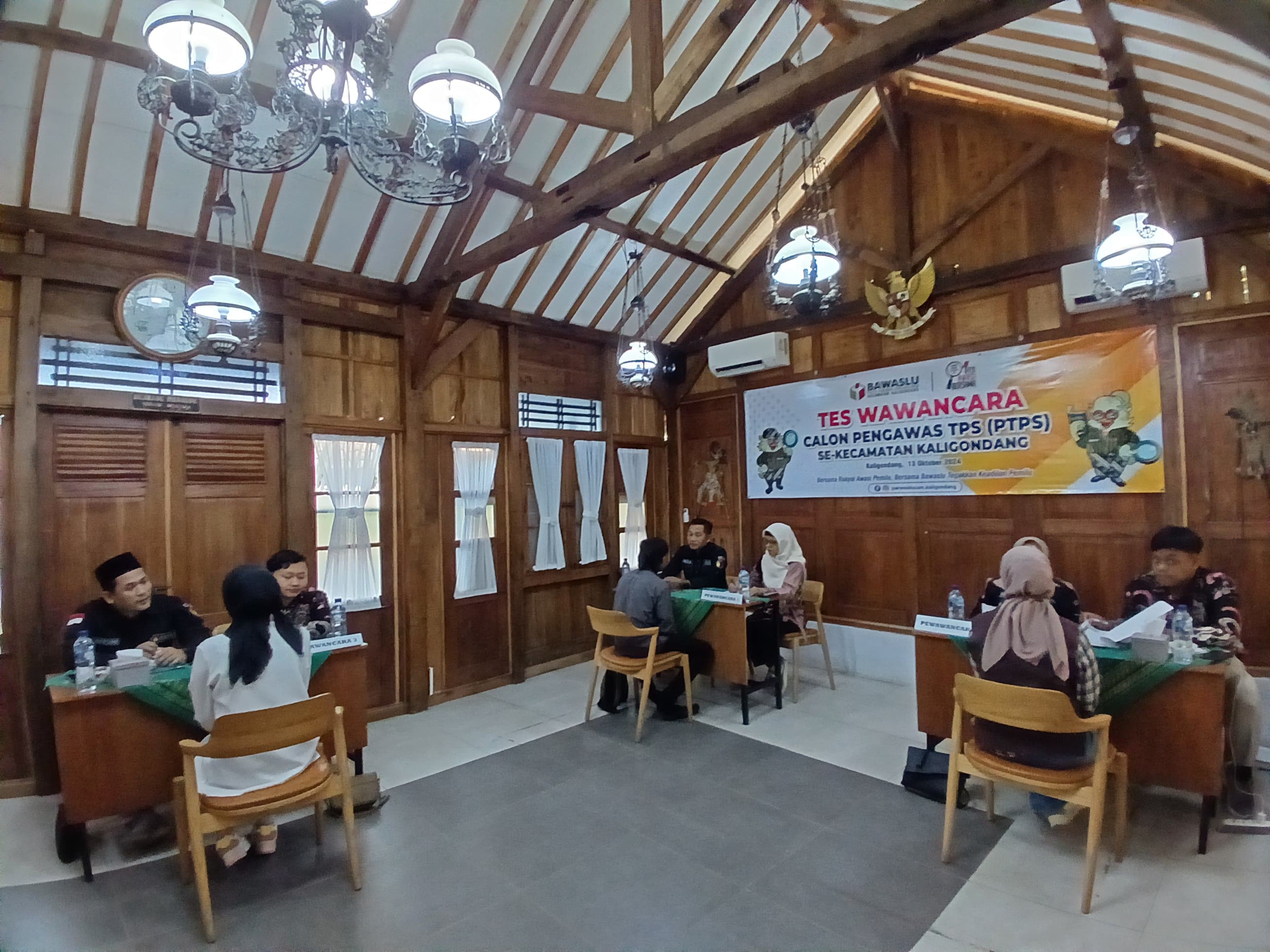 Panwaslu Kaligondang Gelar Wawancara Calon Pengawas TPS