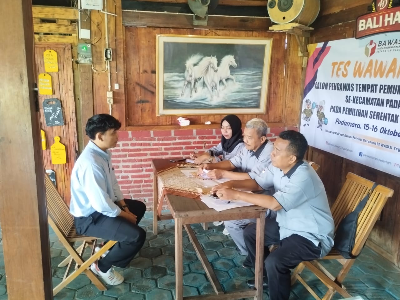 Panwaslu Padamara Gelar Tes Wawancara Calon Pengawas TPS untuk Pemilu Serentak 2024
