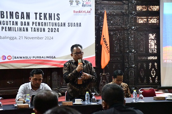 Bawaslu Purbalingga Gelar Bimtek Pemungutan dan Penghitungan Suara 2024