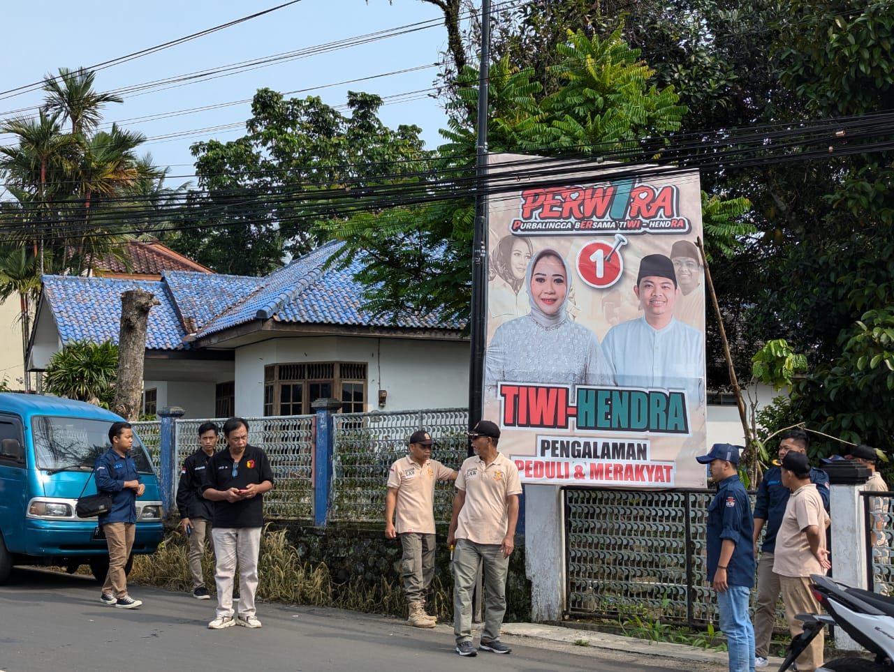 Hari Pertama Masa Tenang, Panwaslu Kutasari Awasi Penertiban Alat Peraga Kampanye 