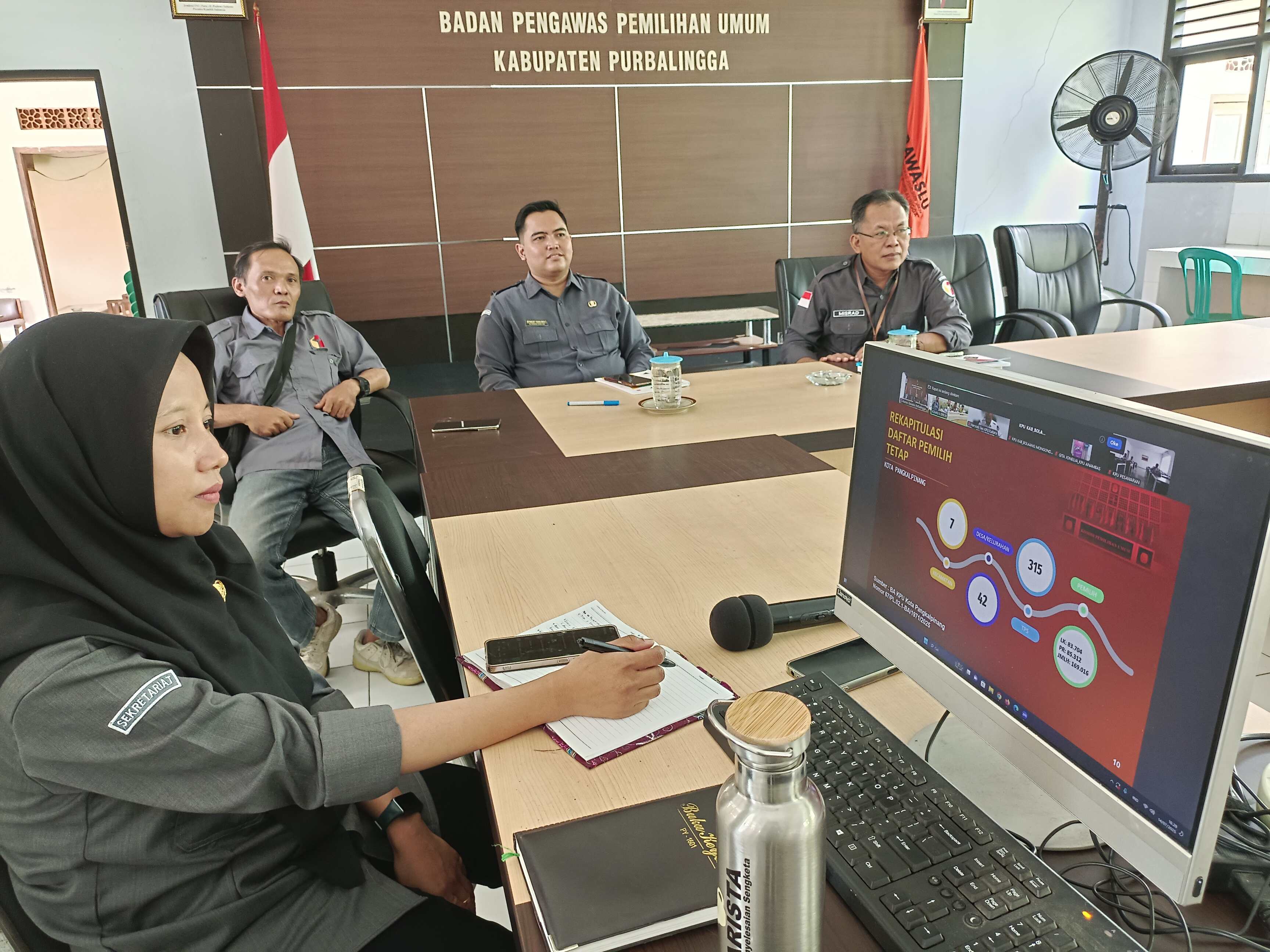 Bawaslu Purbalingga Ikuti Rapat Kerja Komitmen II DPR RI Bahas Persiapan Ulang dan PSU Secara Daring