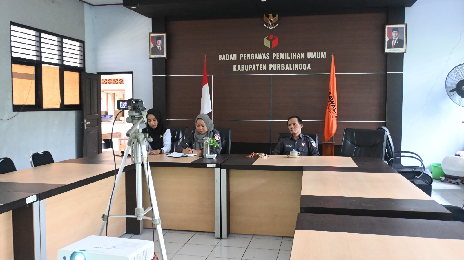 Bawaslu Kabupaten Purbalingga Ikuti Diskusi Hukum Pemilu