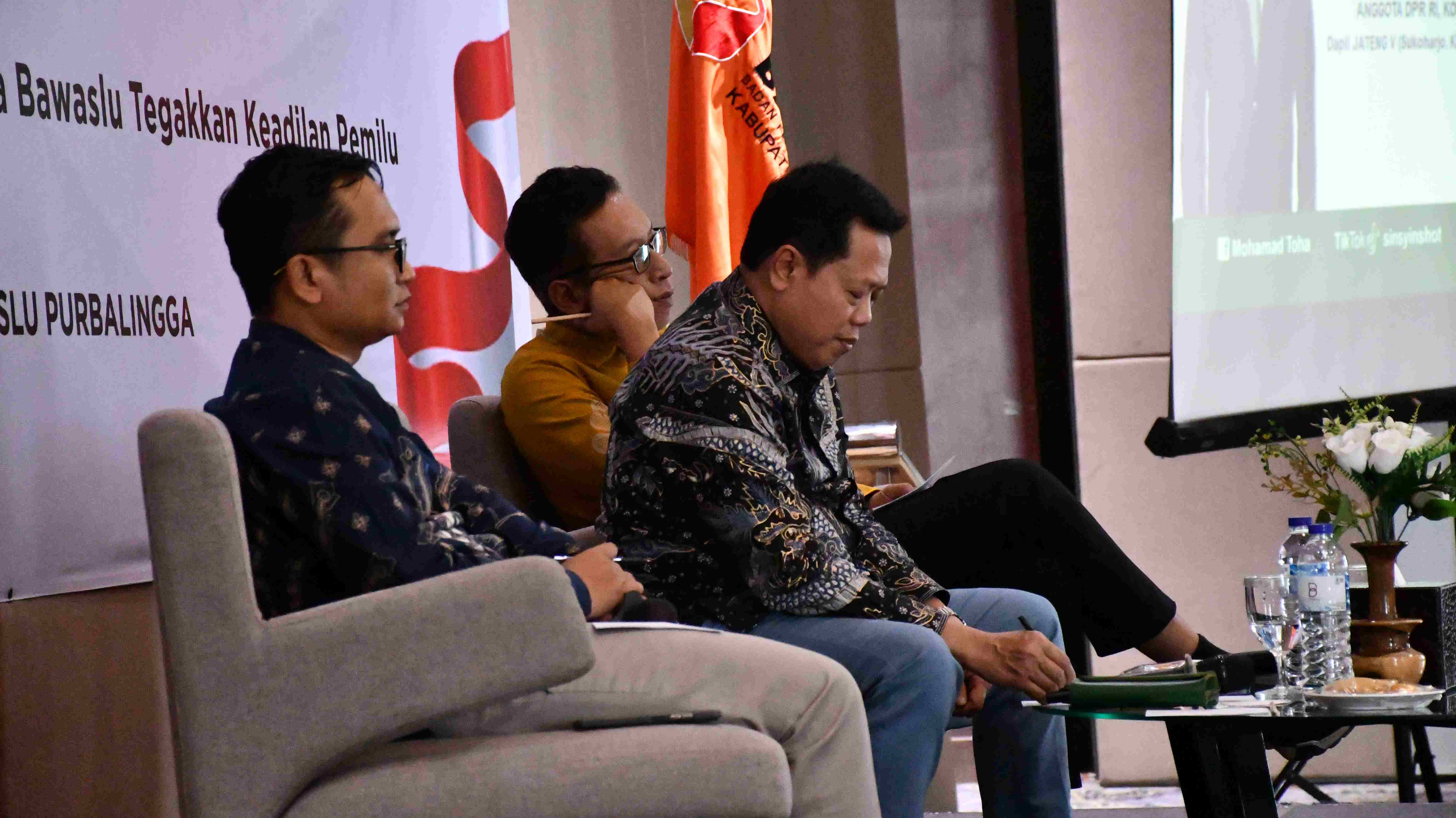 Diskusi Publik di Purbalingga, Komisi II DPR RI Terima Masukan Strategis Terkait Penguatan Bawaslu