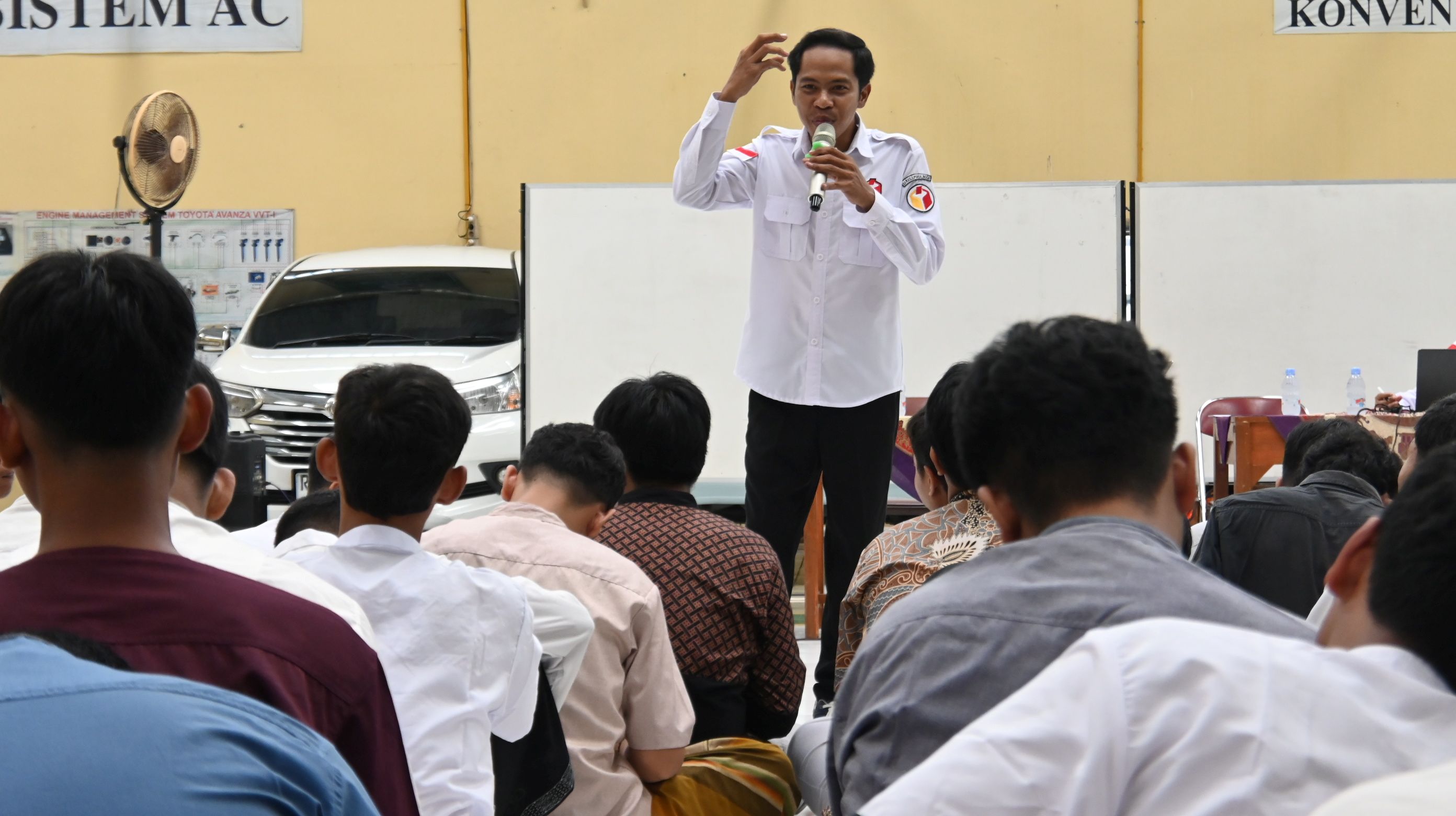 Bawaslu Purbalingga Genjot Pendidikan Pengawasan Partisipatif dengan Sosialisasi ke Pelajar