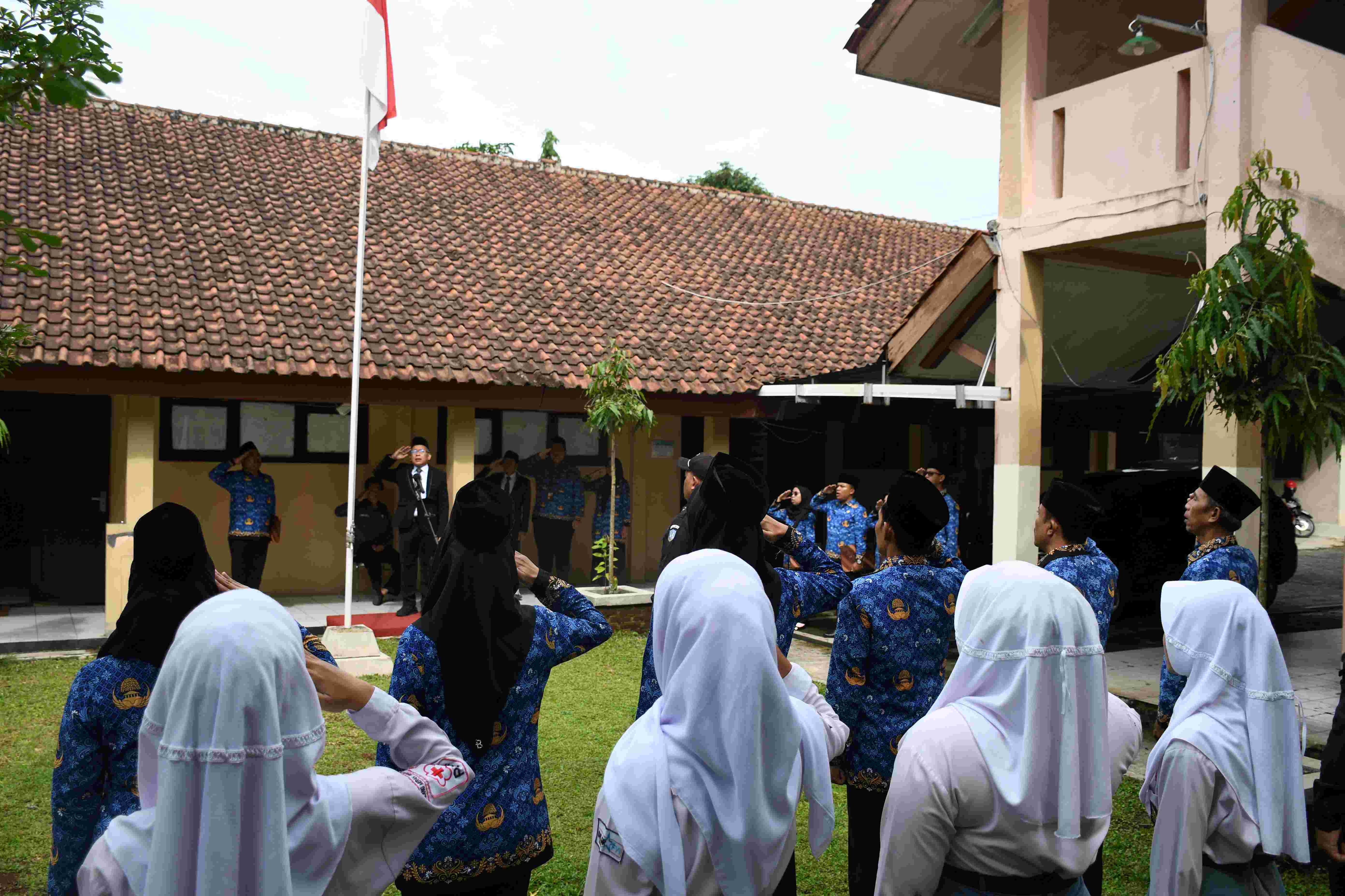 Bawaslu Purbalingga Gelar Upacara Peringati Hari Pahlawan 2025