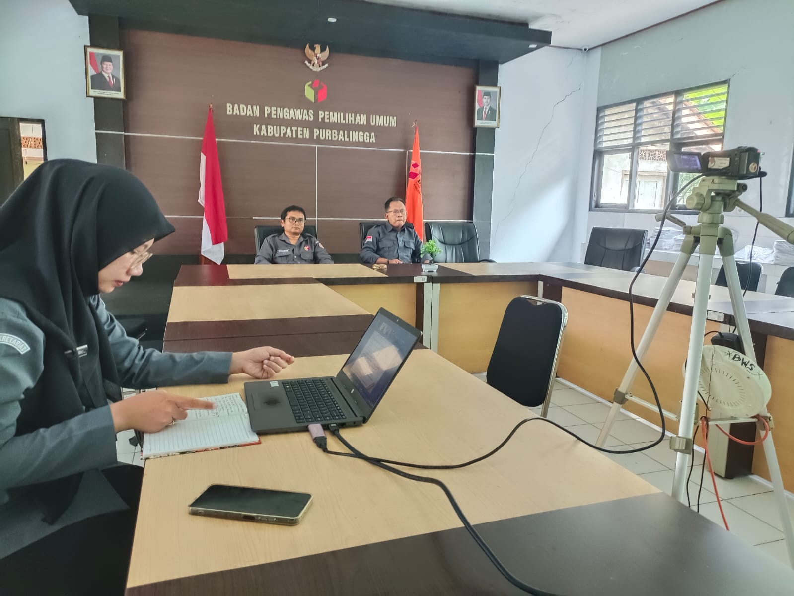 Bawaslu Purbalingga Ikuti Kajian Literasi Pojok Pengawasan Volume 8, Bahas Tantangan Pengawasan Di Wilayah Perbatasan