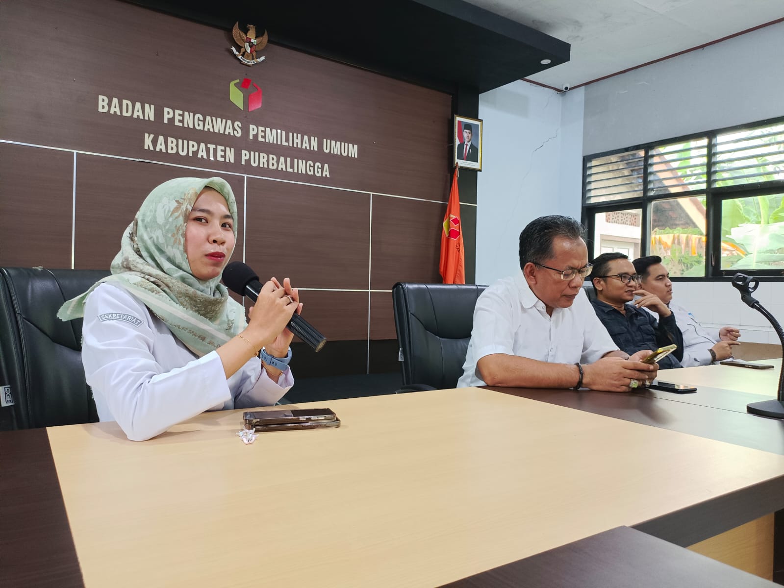 Perkuat Akuntabilitas, Bawaslu Purbalingga Gelar Kajian Hukum Laporan Pertanggungjawaban Keuangan