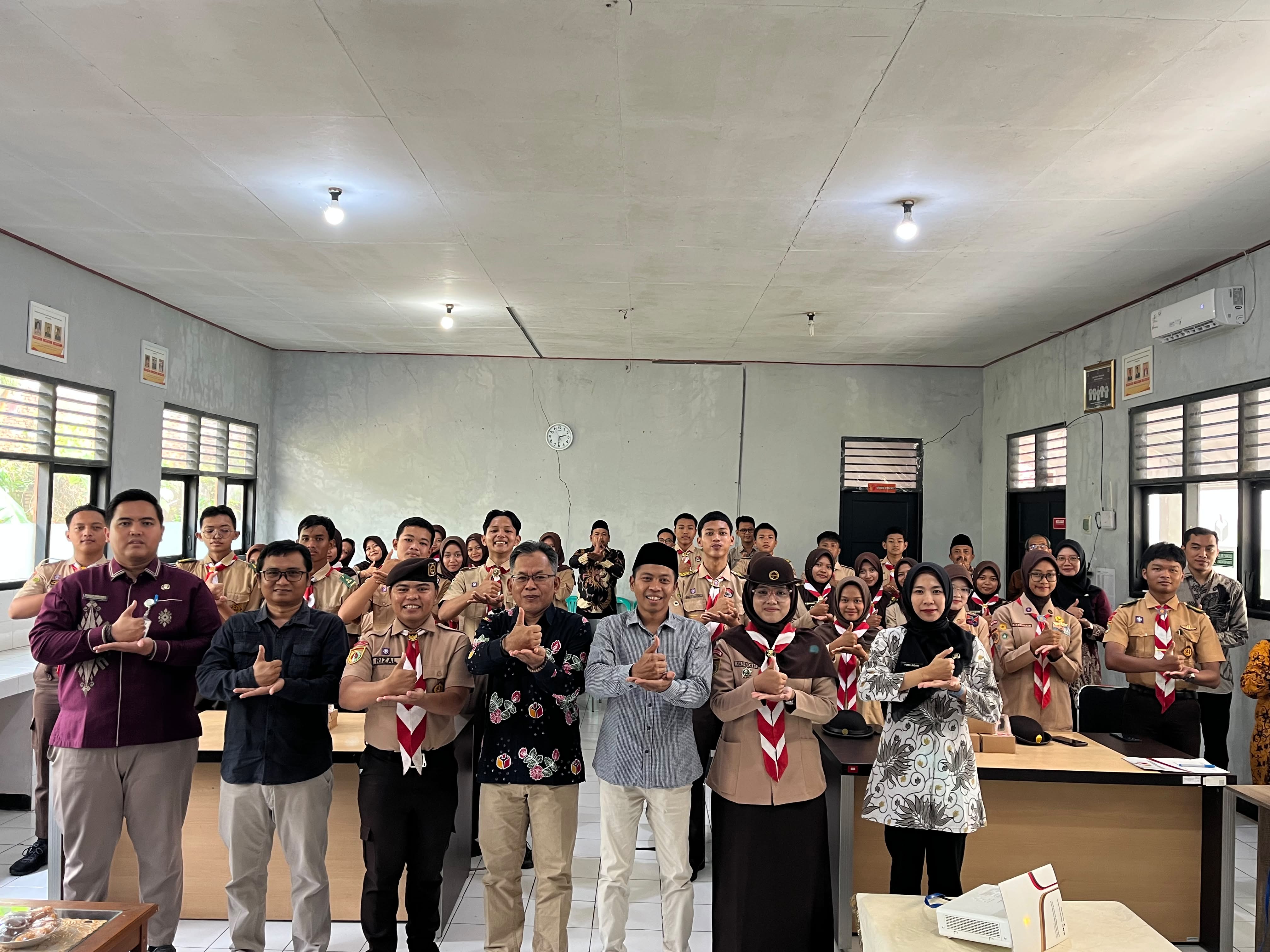 Bawaslu Purbalingga Gandeng Pramuka dalam Pendidikan Pengawasan Partisipatif untuk Pemilih Pemula
