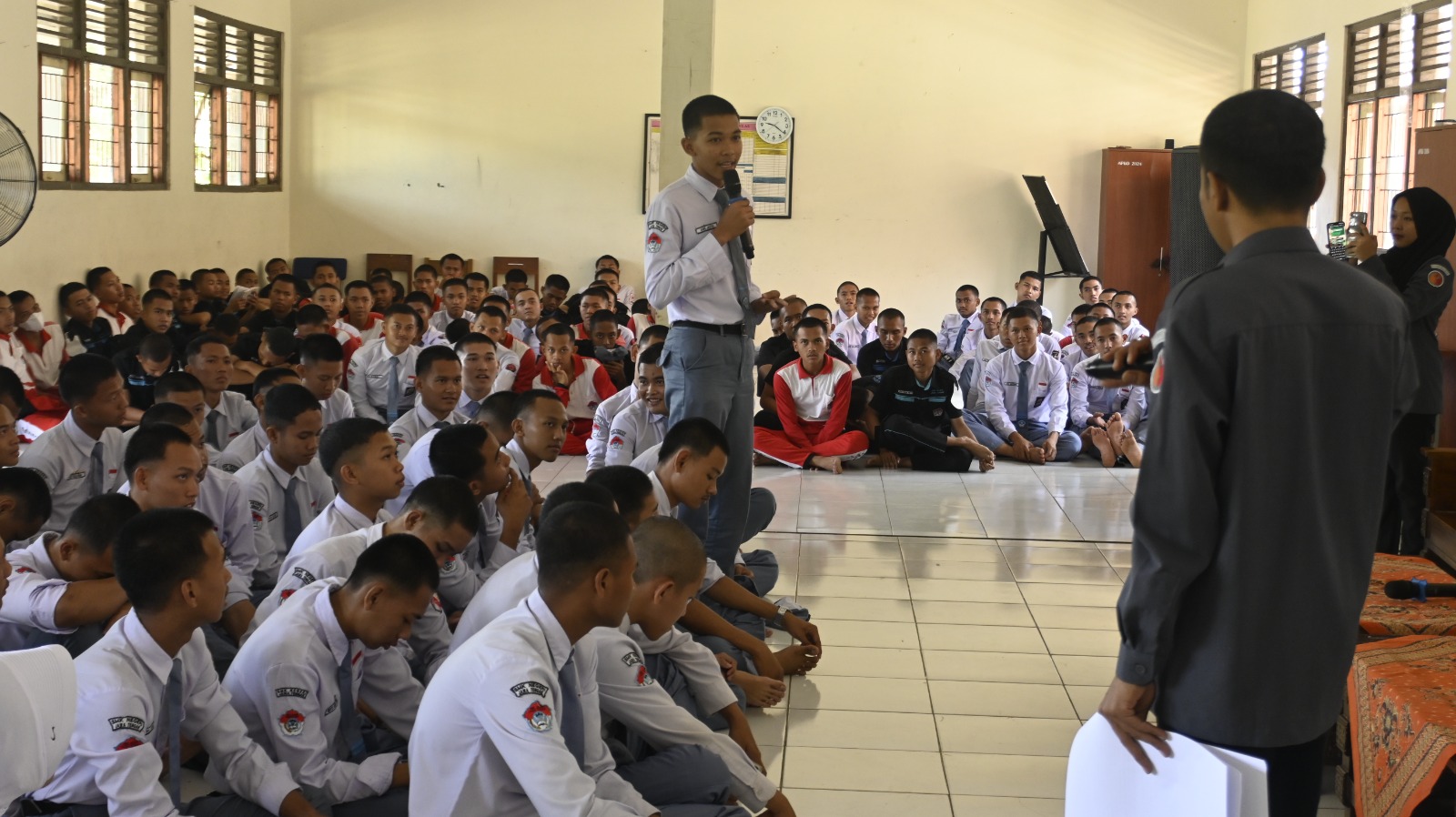 Edukasi Pemilih Pemula, Bawaslu Purbalingga Ajak Siswa SMKN Jateng Aktif Awasi Pemilu dan Menangkal Hoaks