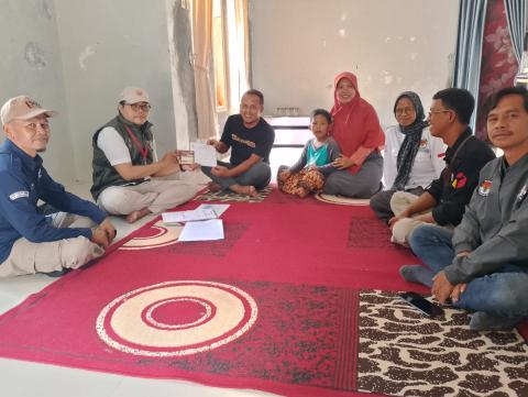 Coklit dikediaman siti syifa metengeng