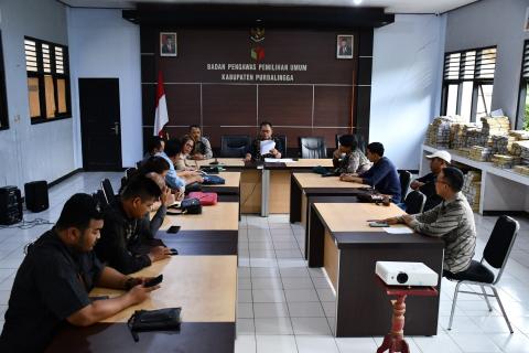 Audiensi Tim Hukum Paslon