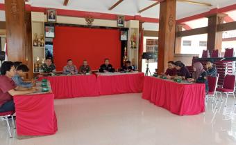 Hadiri Rapat Koordinasi Tingkat Kecamatan, Panwaslucam Bojongsari Jelaskan Mekanisme Pembubaran Kampanye Tak Ber STTP