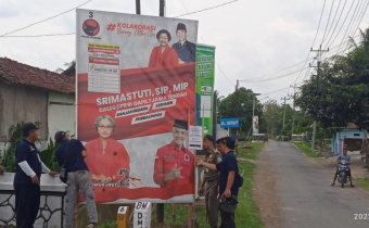 Panwaslucam Bukateja Dampingi Satpol PP Tertibkan APS Melanggar