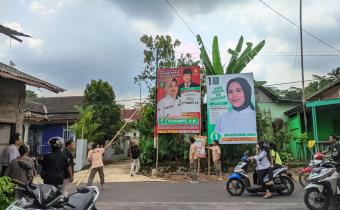 44 Hari Kampanye Pemilu, Panwaslucam Kutasari Awasi Melekat  Penertiban 58 APK Melanggar