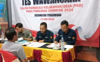 Panwaslucam Pengadegan Gelar Wawancara Calon Panwaslu Kelurahan/Desa untuk Pemilihan Serentak 2024
