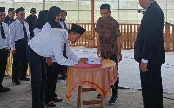 11 Panwaslu Desa Dilantik Di Kertanegara