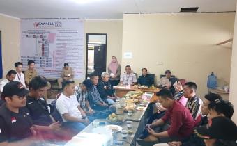 Gelar Rapat Koordinasi Pemutakhiran Data Pemilih, Panwaslucam Mrebet Pastikan Data Akurat