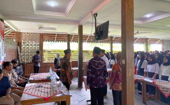 Panwaslu Kecamatan Kutasari Lantik 98 Pengawas TPS untuk Pilkada Serentak 2024