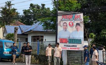 Hari Pertama Masa Tenang, Panwaslu Kutasari Awasi Penertiban Alat Peraga Kampanye 
