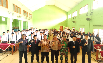 Pelantikan 94 Pengawas TPS di Kemangkon: Mewujudkan Pemilu yang Jujur dan Adil