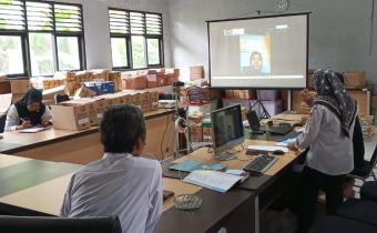 Bawaslu Purbalingga Ikuti Sosialisasi Monev Keterbukaan Informasi Publik 2025