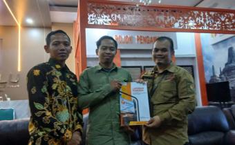 Bawaslu Purbalingga Sampaikan Laporan PDPB Triwulan III 2025 ke Bawaslu Jateng