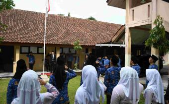 Bawaslu Purbalingga Gelar Upacara Peringati Hari Pahlawan 2025