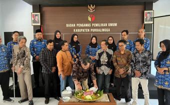 Peringati HUT ke-18 Bawaslu RI, Jajaran Bawaslu Purbalingga Refleksi Perjalanan Pengawasan