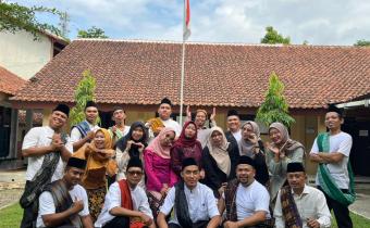 Semarak Hari Kartini, Bawaslu Purbalingga Gelar Lomba Rujak Penuh Filosofi Kebersamaan