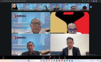 Staf Bawaslu Purbalingga mengikuti Pembinaan Keterbukaan Informasi Publik melalui LMS Bawaslu