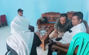 Bawaslu Purbalingga Uji Petik Data Pemilih di Desa Jambudesa Kecamatan Karanganyar