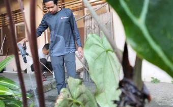 Jaga Kebersihan Lingkungan Kantor, Bawaslu Purbalingga Rutinkan Aksi "Jumpa Berlian"